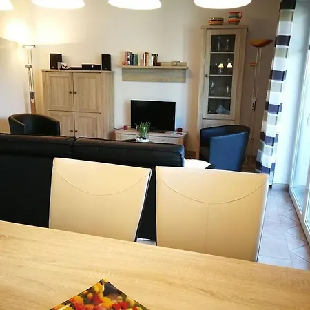 Deichsommer Comfortable Holiday Norddeich (Norden)